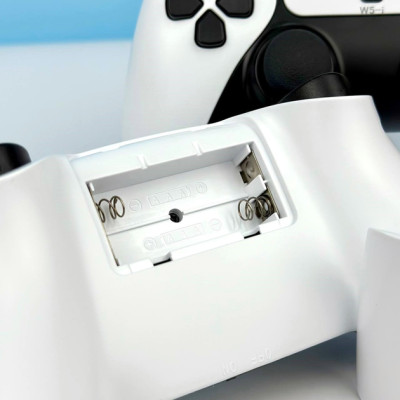 Ігрова Консоль GameStick у HDMI з Бездротовими Джойстиками M15 64GB та 20000 ігор, Біла